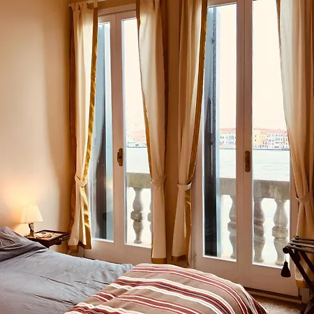 Balcony-giudecca * Venedik