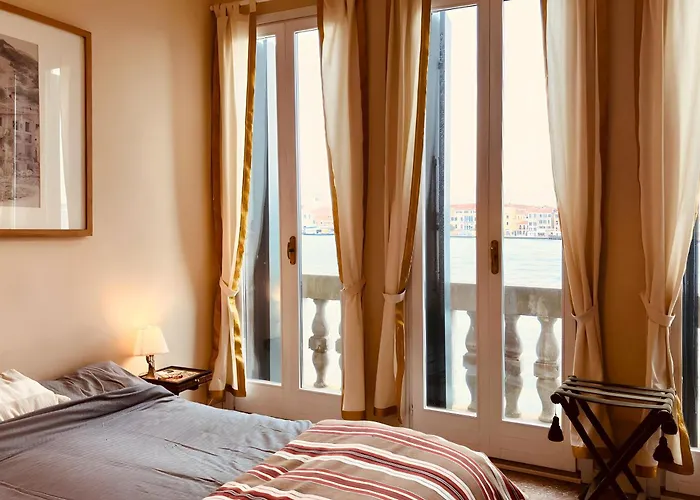 Balcony-giudecca * Veneza